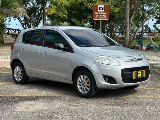 FIAT PALIO 1.4 MPI ATTRACTIVE 8V FLEX 4P MANUAL FIAT PALIO 1.4 MPI ATTRACTIVE 8V FLEX 4P MANUAL